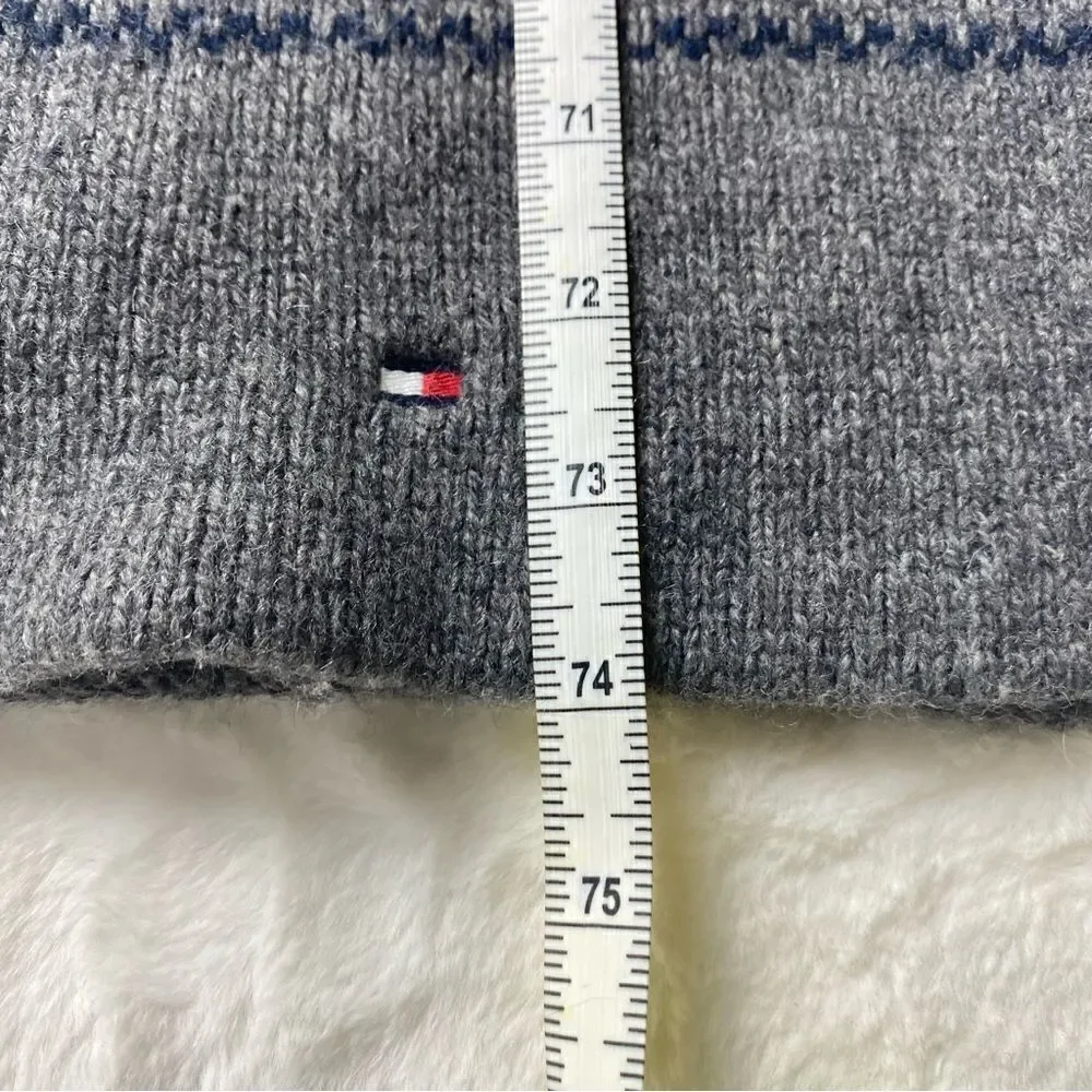 Tommy Hilfiger Wool Blend Gray White Scarves
